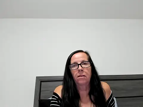 Snapshot of peachgoddess chatting on October 2, 2025, 3:32 am peachgoddess online show from October 2, 2025, 3:32 am