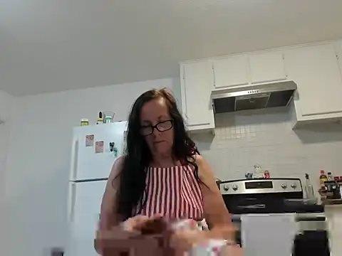 Snapshot of peachgoddess chatting on April 26, 2026, 2:42 am peachgoddess online show from April 26, 2026, 2:42 am