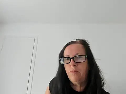 Snapshot of peachgoddess chatting on May 3, 2026, 1:15 pm peachgoddess online show from May 3, 2026, 1:15 pm