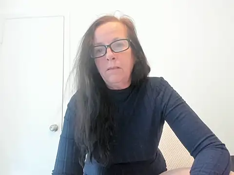 Snapshot of peachgoddess chatting on May 2, 2026, 12:21 pm peachgoddess online show from May 2, 2026, 12:21 pm