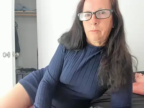 Snapshot of peachgoddess chatting on May 4, 2026, 1:14 pm peachgoddess online show from May 4, 2026, 1:14 pm