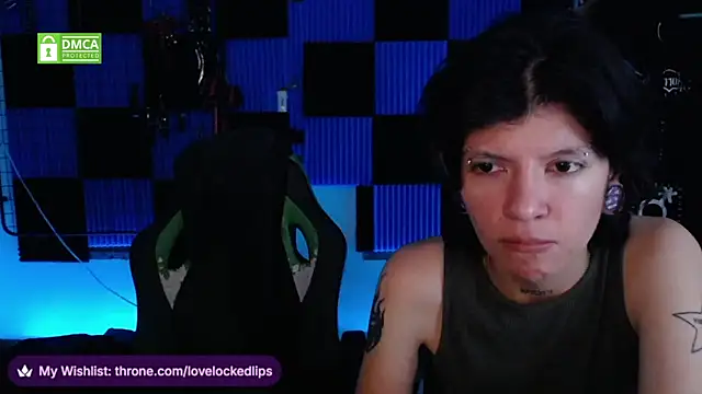 Snapshot of lovelockedlips chatting on May 15, 2026, 1:36 am lovelockedlips online show from May 15, 2026, 1:36 am