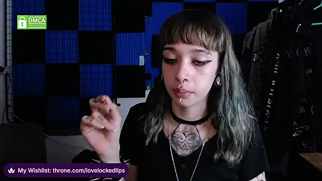 Snapshot of lovelockedlips chatting on May 7, 2026, 1:21 am lovelockedlips online show from May 7, 2026, 1:21 am