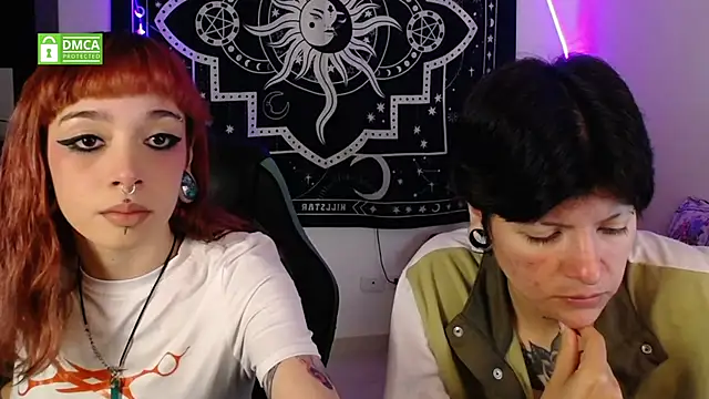 lovelockedlips online show from October 1, 2025, 1:33 am