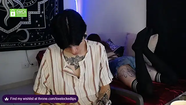 lovelockedlips online show from September 29, 2025, 6:31 am