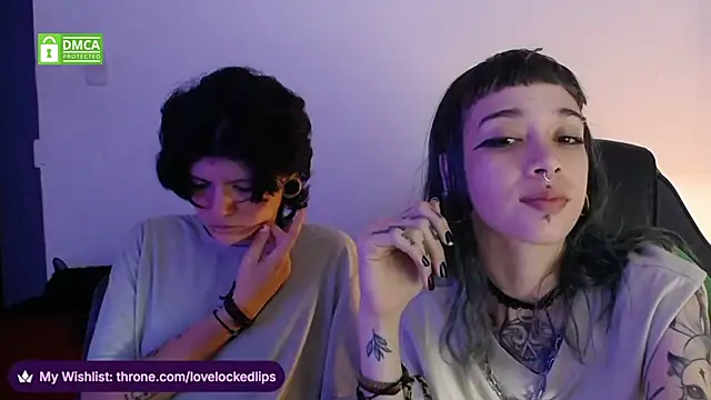 Snapshot of lovelockedlips chatting on March 25, 2026, 12:44 am lovelockedlips online show from March 25, 2026, 12:44 am