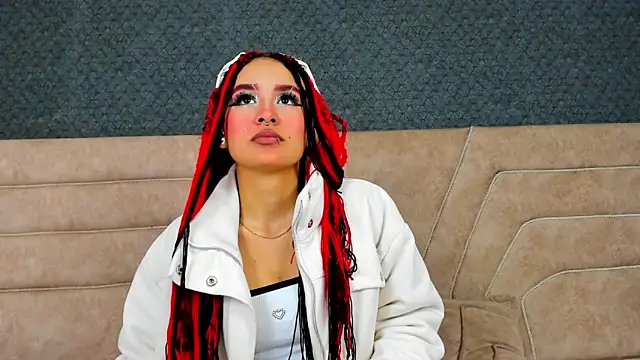 alice foxred online show from March 19, 2025, 12:12 pm