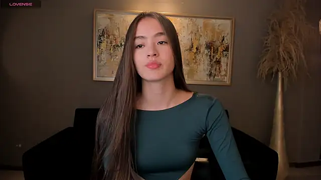 MaiaCollins online show from September 26, 2025, 6:15 pm