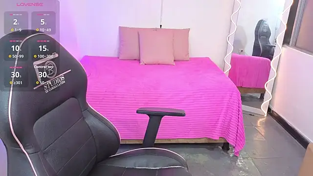 Malory tay1 online show from September 17, 2025, 7:05 pm