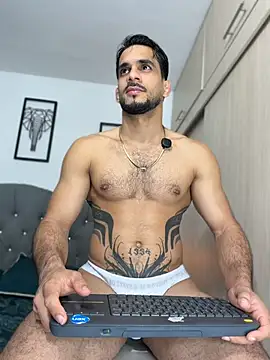 Maximiliano ford online show from July 24, 2026, 11:56 pm