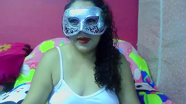 Pequitas sexi online show from October 8, 2025, 5:31 am