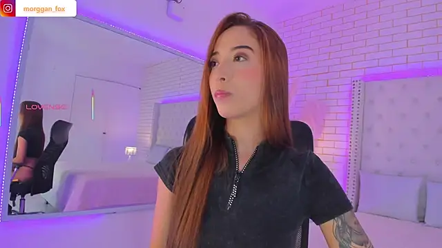 Snapshot of Morggan_Fox_ chatting on October 10, 2025, 12:44 am Morggan Fox online show from October 10, 2025, 12:44 am