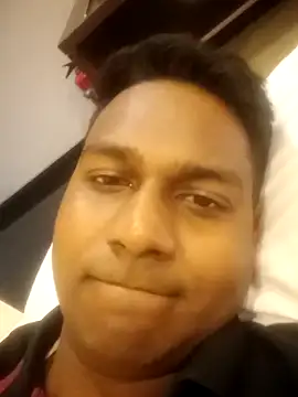 Snapshot of vikesh05 chatting on February 17, 2026, 8:39 pm vikesh05 online show from February 17, 2026, 8:39 pm