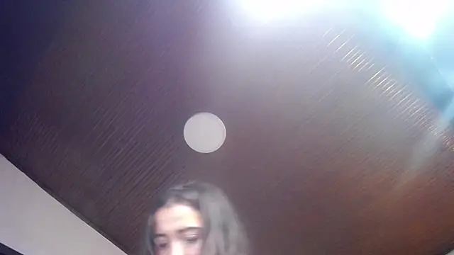 Issa Montiel online show from March 22, 2025, 11:09 pm