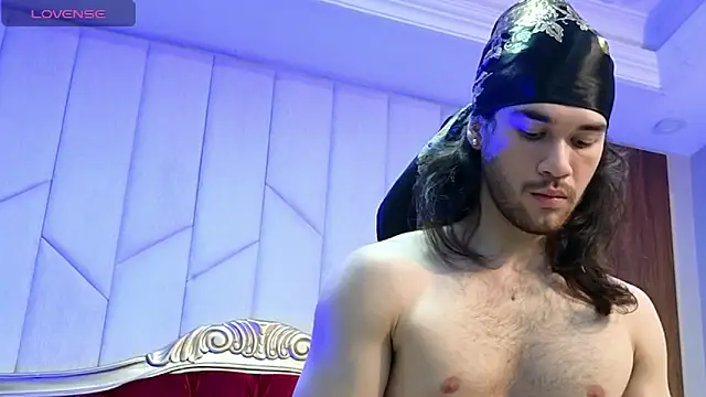 Snapshot of FreyrVik chatting on November 24, 2025, 4:18 pm FreyrVik online show from November 24, 2025, 4:18 pm