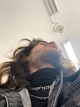 Snapshot of FreyrVik chatting on October 3, 2025, 2:51 pm FreyrVik online show from October 3, 2025, 2:51 pm