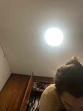 Snapshot of FreyrVik chatting on September 9, 2025, 1:42 pm FreyrVik online show from September 9, 2025, 1:42 pm