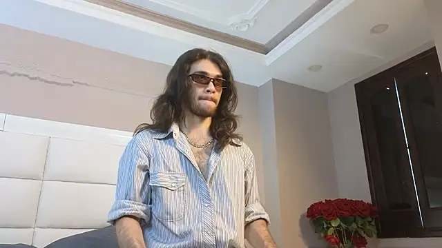 Snapshot of FreyrVik chatting on October 20, 2025, 5:46 pm FreyrVik online show from October 20, 2025, 5:46 pm