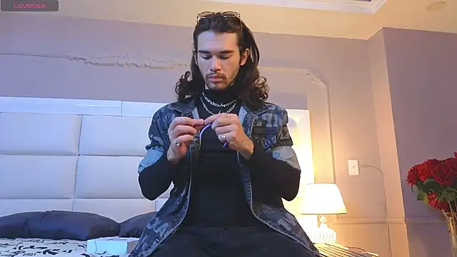 Snapshot of FreyrVik chatting on October 2, 2025, 4:21 pm FreyrVik online show from October 2, 2025, 4:21 pm