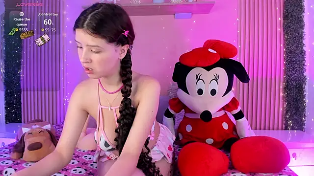 Sophie joyy online show from December 18, 2025, 4:28 am