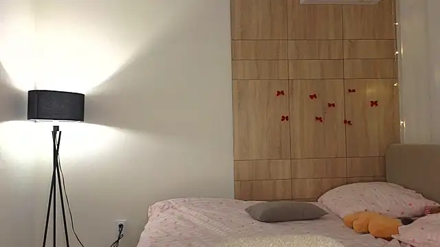 Snapshot of minigirl chatting on February 28, 2026, 4:06 pm minigirl online show from February 28, 2026, 4:06 pm