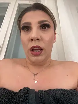 Snapshot of Natasha_Cameron22 chatting on October 5, 2025, 4:53 pm Natasha Cameron22 online show from October 5, 2025, 4:53 pm