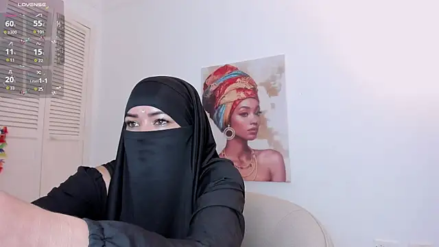 Snapshot of Layla_arabelle chatting on October 5, 2025, 1:46 pm Layla arabelle online show from October 5, 2025, 1:46 pm