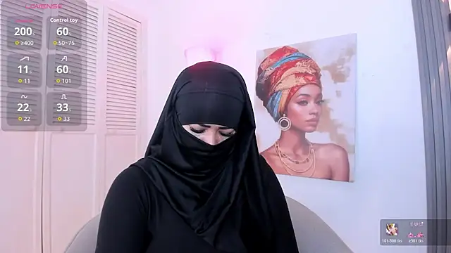 Snapshot of Layla_arabelle chatting on February 24, 2026, 8:10 pm Layla arabelle online show from February 24, 2026, 8:10 pm