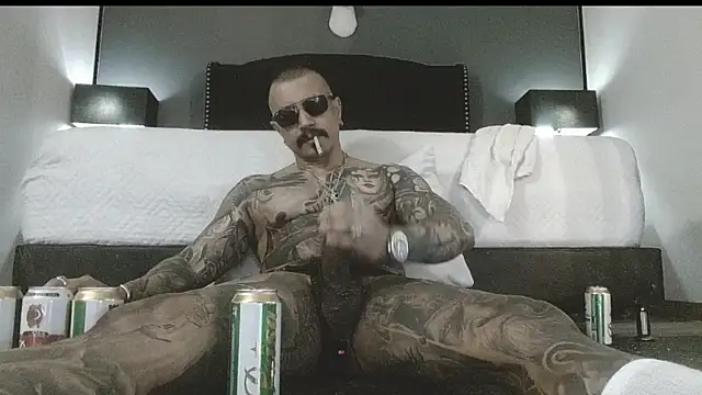 Snapshot of danilog515 chatting on November 4, 2025, 6:06 am danilog515 online show from November 4, 2025, 6:06 am