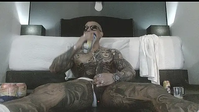 Snapshot of danilog515 chatting on September 29, 2025, 12:06 am danilog515 online show from September 29, 2025, 12:06 am