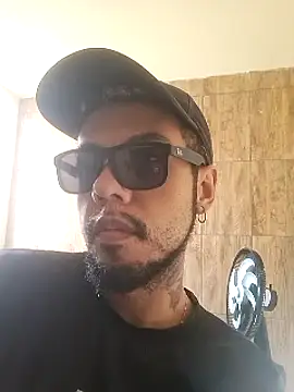 Fernandobs  online show from March 16, 2025, 2:33 pm