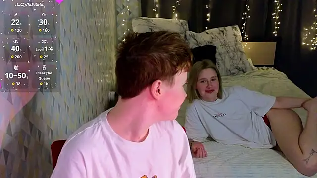 Snapshot of Tara_Lawson chatting on March 18, 2026, 7:04 pm Tara Lawson online show from March 18, 2026, 7:04 pm