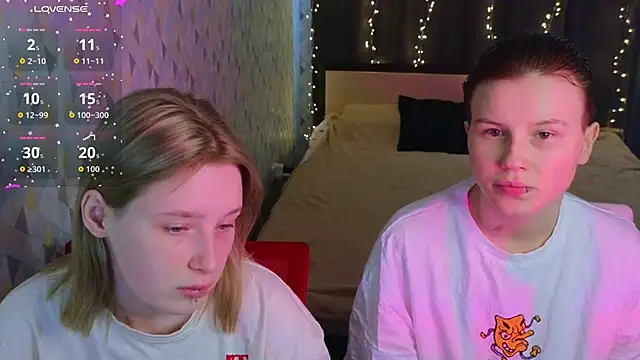 Snapshot of Tara_Lawson chatting on March 4, 2026, 4:09 am Tara Lawson online show from March 4, 2026, 4:09 am