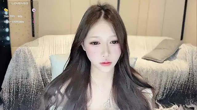 Snapshot of -monica-tina- chatting on November 9, 2025, 7:18 pm -monica-tina- online show from November 9, 2025, 7:18 pm