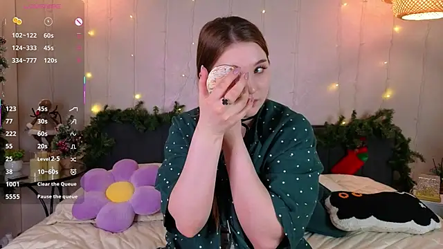 Snapshot of ConstanceHelms chatting on January 6, 2026, 5:11 am ConstanceHelms online show from January 6, 2026, 5:11 am