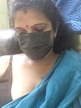 Snapshot of poojaa-rani chatting on April 8, 2026, 7:04 pm poojaa-rani online show from April 8, 2026, 7:04 pm