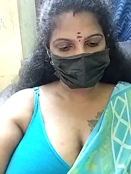 Snapshot of poojaa-rani chatting on June 5, 2026, 6:13 pm poojaa-rani online show from June 5, 2026, 6:13 pm