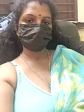 Snapshot of poojaa-rani chatting on March 28, 2026, 5:36 pm poojaa-rani online show from March 28, 2026, 5:36 pm