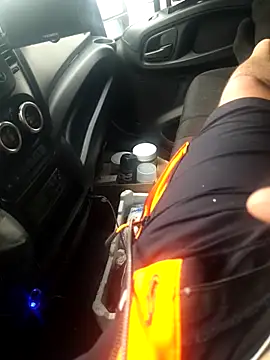 Snapshot of Maurzio@xh chatting on June 10, 2026, 11:33 am Maurzioxh online show from June 10, 2026, 11:33 am