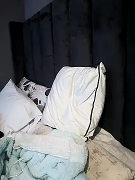 Snapshot of sexylira chatting on October 8, 2025, 7:43 am sexylira online show from October 8, 2025, 7:43 am