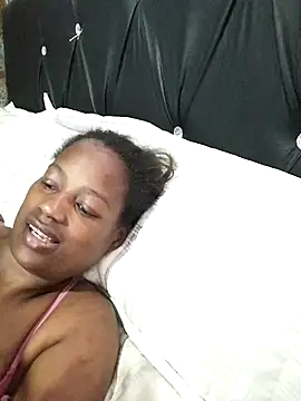 Snapshot of sexylira chatting on September 18, 2025, 3:37 pm sexylira online show from September 18, 2025, 3:37 pm