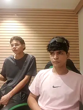 Snapshot of 317894 chatting on March 21, 2026, 8:19 am 317894 online show from March 21, 2026, 8:19 am