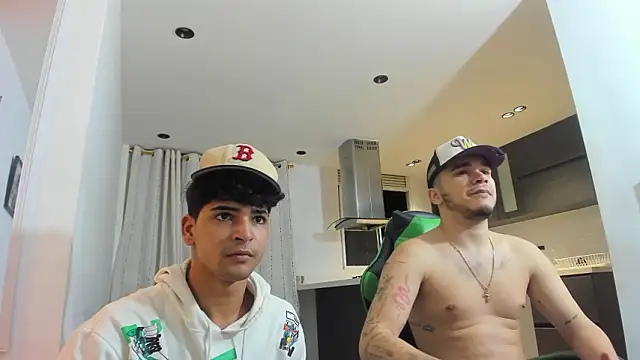 Snapshot of 317894 chatting on March 17, 2026, 12:35 am 317894 online show from March 17, 2026, 12:35 am