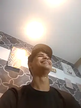 Snapshot of 317894 chatting on March 13, 2026, 7:13 am 317894 online show from March 13, 2026, 7:13 am