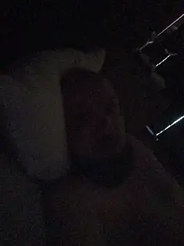 Snapshot of petit_wet_ chatting on March 18, 2025, 12:08 am petit wet online show from March 18, 2025, 12:08 am