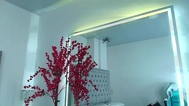 Lia adamsss online show from March 28, 2026, 3:40 am