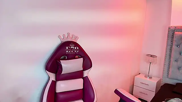 Lia adamsss online show from February 7, 2026, 3:47 am