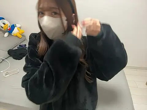 yunayuna 1231 online show from October 31, 2025, 11:18 am