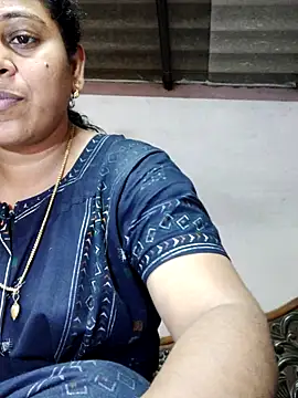 JENNIFERtamil online show from December 5, 2025, 7:40 am