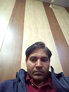 johnny8731 online show from December 4, 2025, 1:43 pm